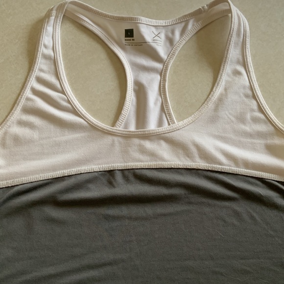 Xersion Semi Fit Racerback Workout Tank Size Large Black Grey White Color Block - Picture 3 of 6